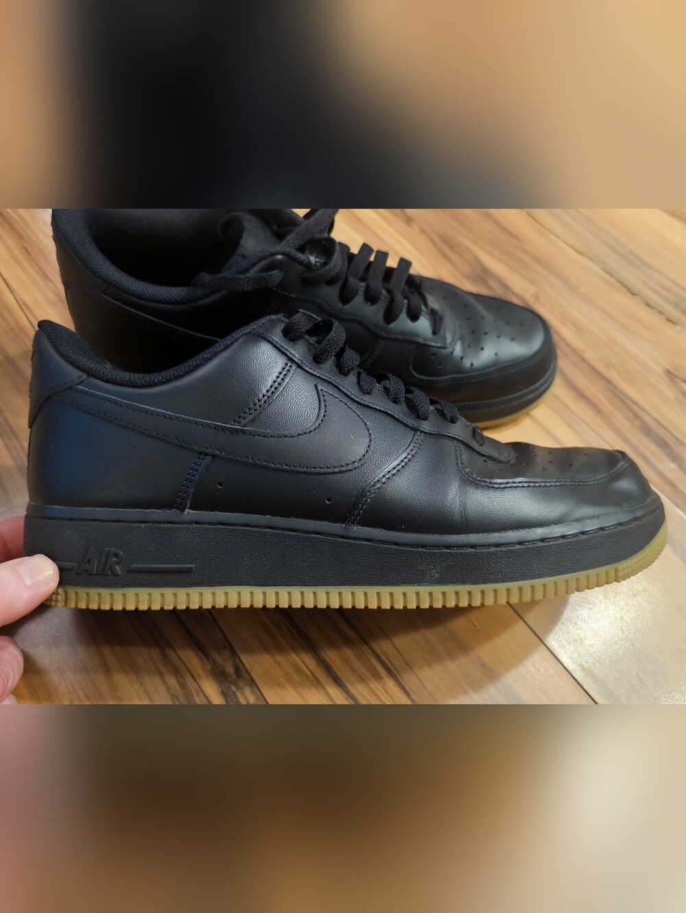 Nike Black Low-Top Sneakers with Gum Outsole Size 11